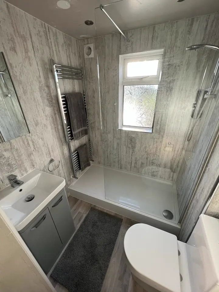 Shower screen and tile work