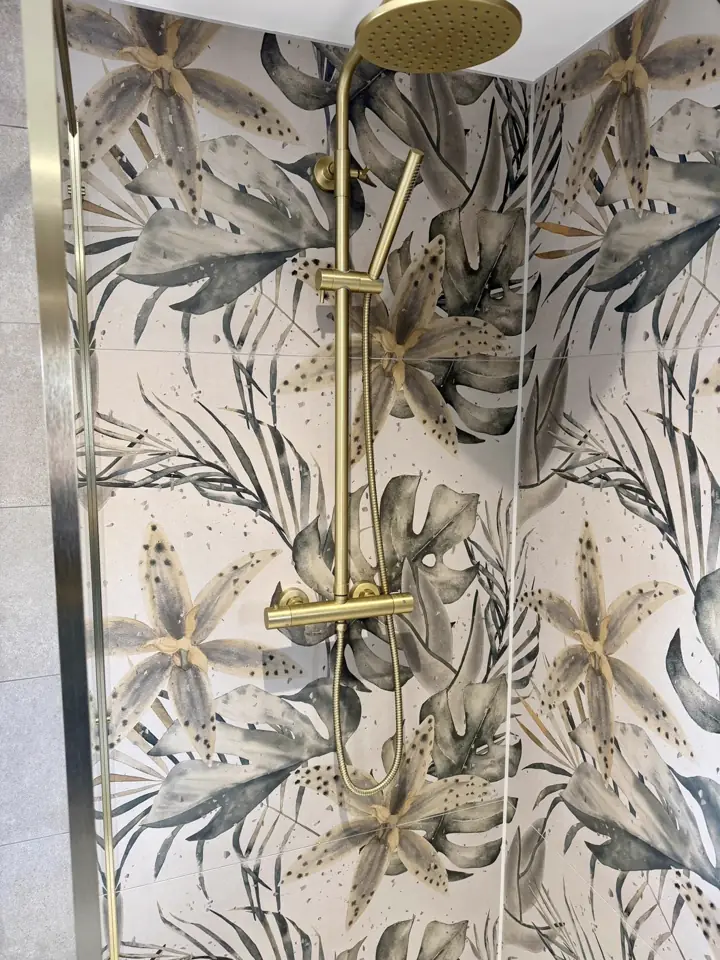 Full bathroom installation with feature tiling